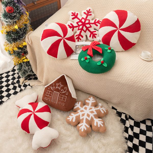 O1CN01R4Bd981NoB4o7CQh8_3250741616-0-cib.jpg Custom Christmas igloo snowflake wreath candy plush pillow festive atmosphere decoration ornament gift cushion hug